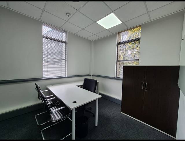 109M² OFFICE TO LET IN SANDTON CENTRAL